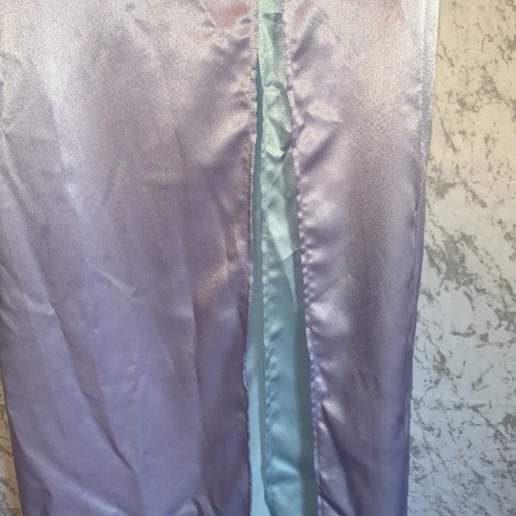 Panoply 2 Piece Maxi Gown 1 Shoulder Crop Top and Maxi Skirt Lavender Size 8 - Picture 3 of 15